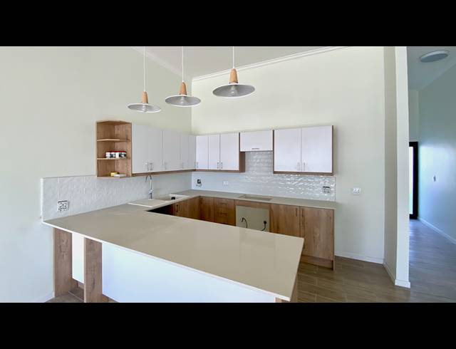 2 BEDROOM TOWNHOUSE FOR SALE IN VELDDRIF
